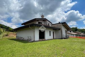 VILLA SINGOLA A BRIONE