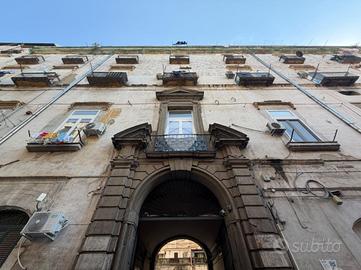 3 LOCALI A NAPOLI