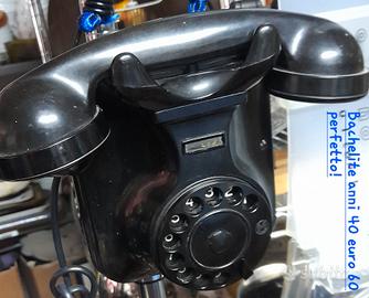 Telefono in Bachelite, da muro