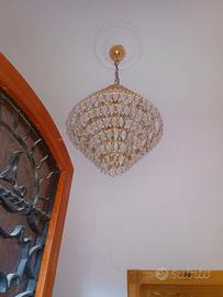 Lampadari e applique leggi