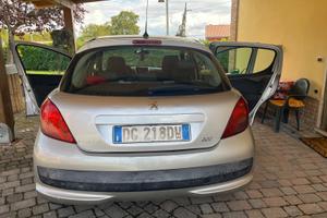 PEUGEOT 207 1.4 HDi 70CV 5p. X Line