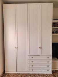 armadio bianco con cassetti 