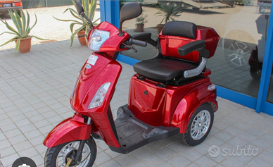 Motorino a tre ruote per anziani usato