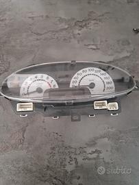 Tachimetro Contachilometri Toyota Yaris TS (2002) 