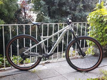 Orbea Laufey H10 2022 - Taglia M