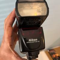 Flash Nikon sb - 700 funziona ma incidentali