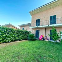 VILLA A SCHIERA A GROTTAMMARE