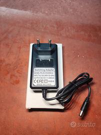 2 Alimentatori 12V 2A Switching – Nuovo