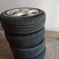 Gomme complete di cerchi in lega