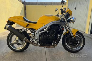 TRIUMPH SPEED TRIPLE 955 RACING YELLOW ANNO 2000