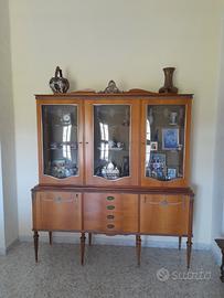 Mobile soggiorno antico