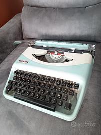 Macchina da scrivere Antares con custodia