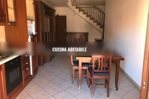 Infernetto trilocale arredato con balcone