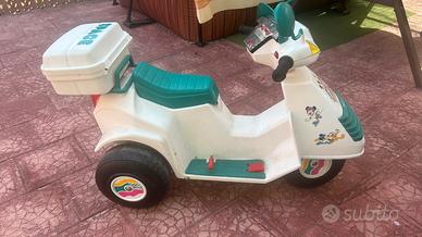 Moto/Scooter elettrico per bambini stile disney