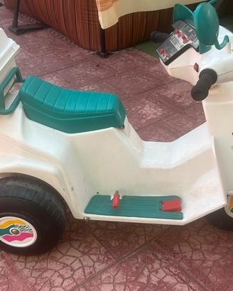 Moto/Scooter elettrico per bambini stile disney