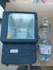 Faro da esterno alogeno
