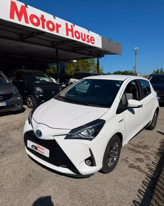 Toyota Yaris 1.5 Hybrid 5 porte Business