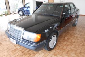 MERCEDES-BENZ 200 E cat STORICA!