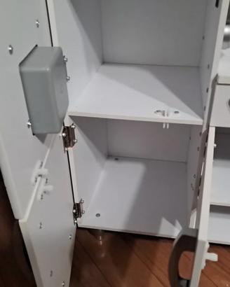 cucina in legno bianco 