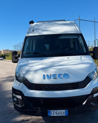 Iveco Daily 30-130 Hi Matic Camperizzato