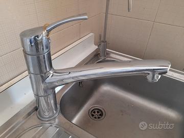 rubinetto lavandino cucina