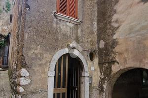 CASA SEMINDIPENDENTE A MONTESARCHIO