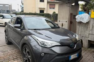 Toyota chr