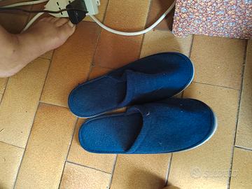 pantofole sabot da camera blu in feltro 