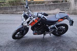 KTM DUKE 125 ABS