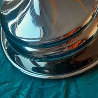 Coppa in acciaio con vassoio da portata