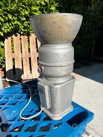 MACINA PANE GRATTUGIA