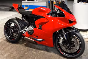 Panigale V2 Akrapovic 2020