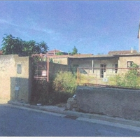 Casa da ristrutturare con terreno