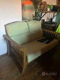DIVANO DI LEGNO