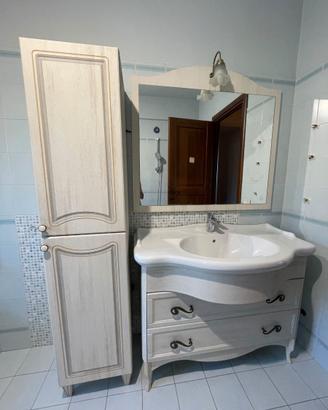 Arredo bagno  - lavabo e mobile contenitore