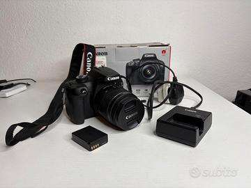 Fotocamera Canon EOS 4000D, Nero + Obiettivo 18-55