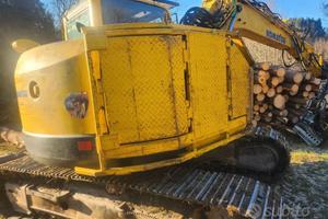 Escavatore komatsu con processore