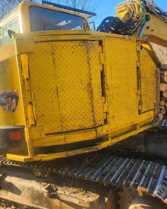 Escavatore komatsu con processore
