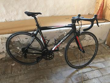 bici da corsa in carbonio