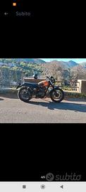 Prezzo pazzo Mash modello Scrambler 400