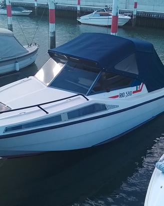 Barca motore RIO 590