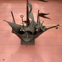 veliero realizzato a mano in ferro battuto anni 70