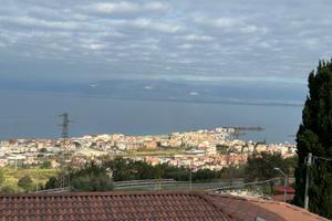 Quadrilocale, Longobardi, Vibo Marina VV