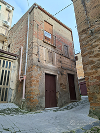 Casa indipendente con garage