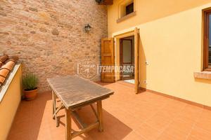 PORZIONE DI CASA COMPLETAMENTE RISTRUTTURATA