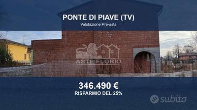 Immobile in asta di 799 m² con più di 5 locali e b