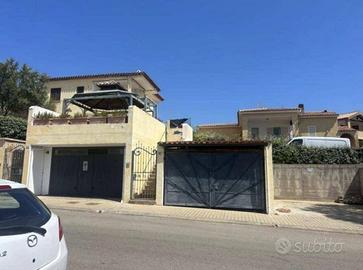 Immobile in asta di 142 m² con 3 locali e box auto