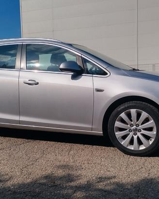 Opel Astra 1.4 Turbo 140CV GPL Sport Tourer