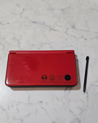 Nintendo Dsi Xl rosso edizione super mario 25 anni
