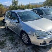 GOLF V INCIDENTATA MARCIANTE
